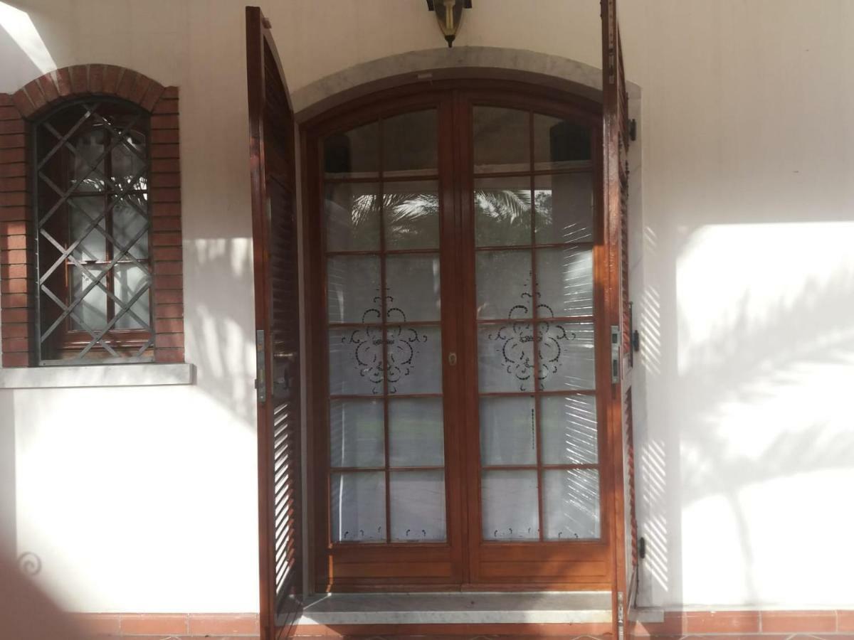 Da Adria Al Corvenale - Casa Vacanze Carrara - Villa Buitenkant foto