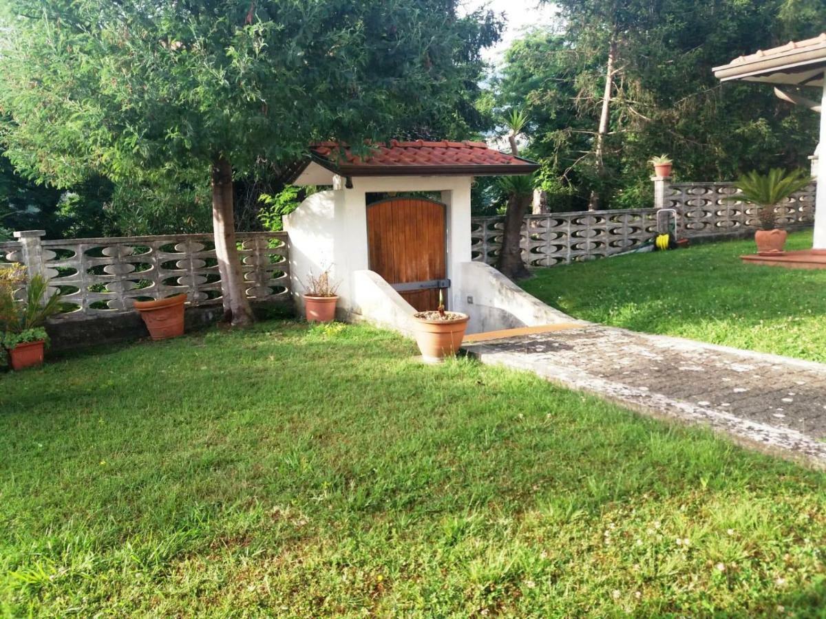 Da Adria Al Corvenale - Casa Vacanze Carrara - Villa Buitenkant foto