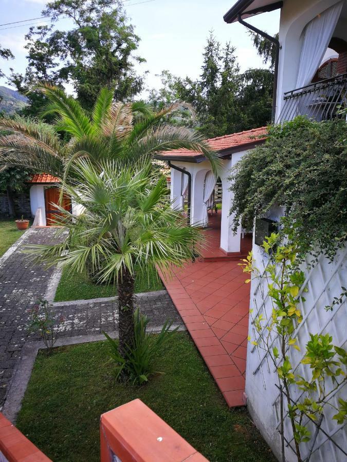 Da Adria Al Corvenale - Casa Vacanze Carrara - Villa Buitenkant foto